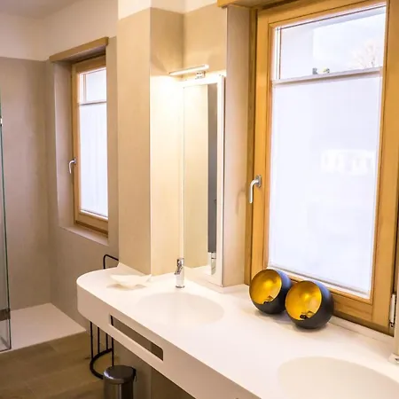 ゲストハウス Maison Lira Pren