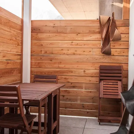 ゲストハウス Maison Lira Pren