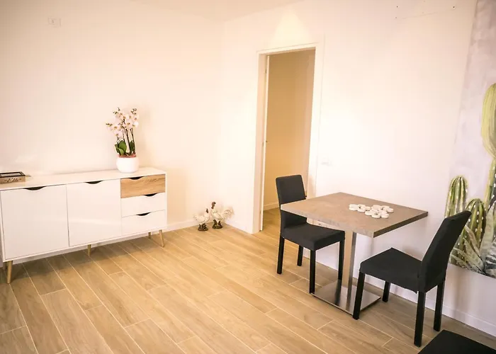 בית הארחה Maison Lira 4*